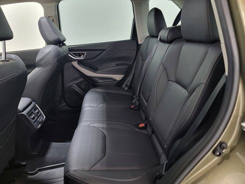 Used 2023 Subaru Forester Limited image 13