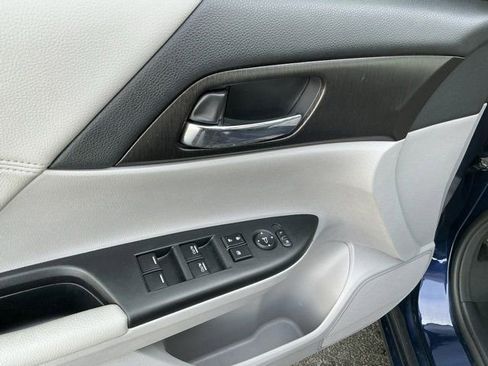 Used 2013 Honda Accord EX image 15