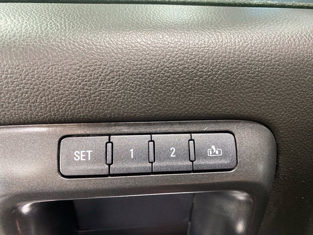 Used 2019 GMC Sierra 2500 SLT w/ Duramax Plus Package AWD/4WD image 21