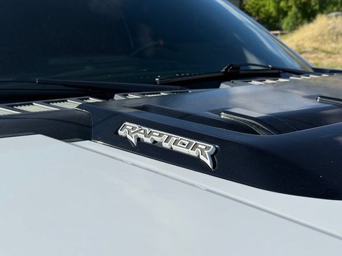 Used 2021 Ford F150 Raptor w/ Equipment Group 801A High AWD/4WD image 19