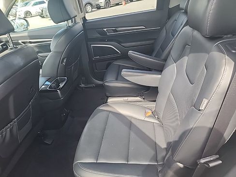 Used 2025 Kia Telluride S image 10