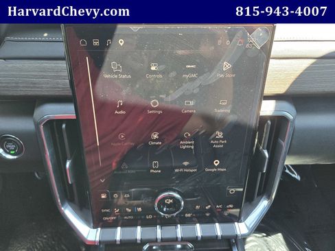 Certified 2026 GMC Acadia Denali w/ Super Cruise Package AWD/4WD image 8