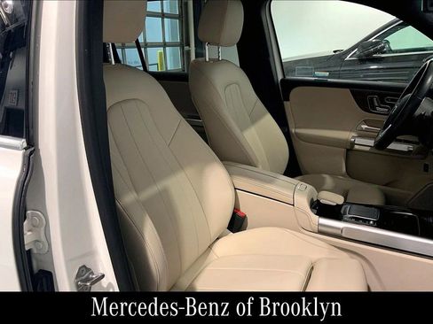 Certified 2023 Mercedes-Benz GLB 250 4MATIC image 11