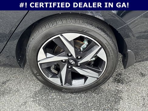 Certified 2023 Hyundai Elantra Limited image 19