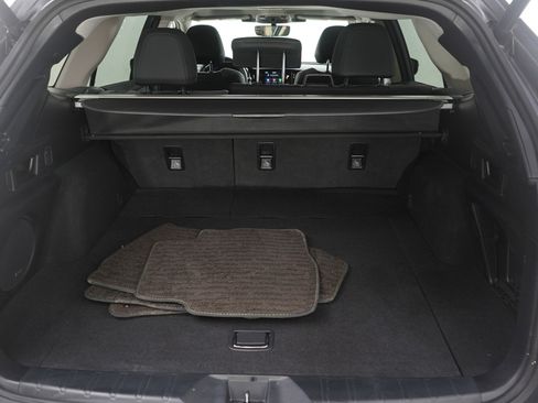 Used 2025 Subaru Outback Onyx Edition image 9