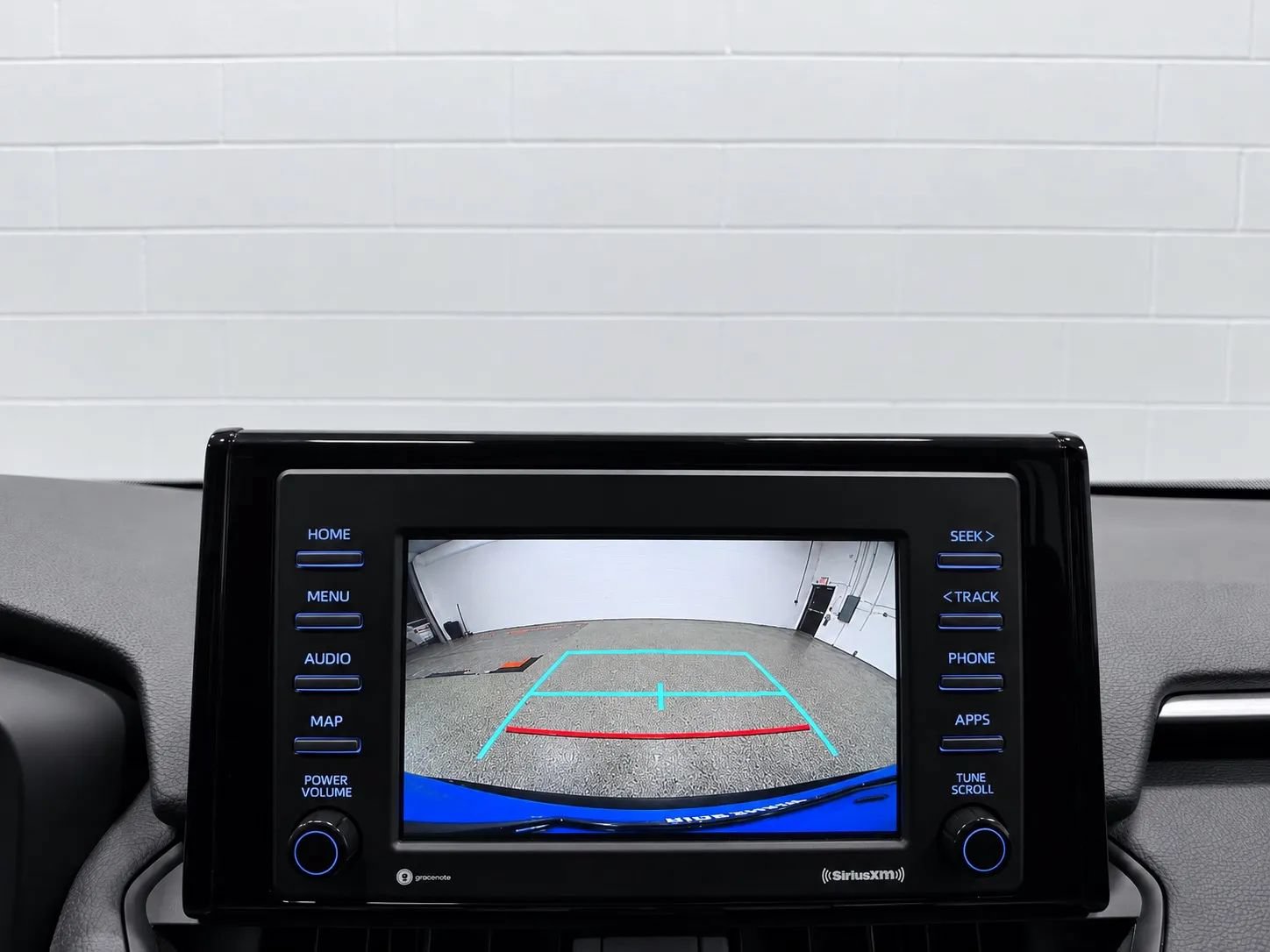 Used 2021 Toyota RAV4 LE w/ Carpet Mat Package (TMS) AWD/4WD image 19