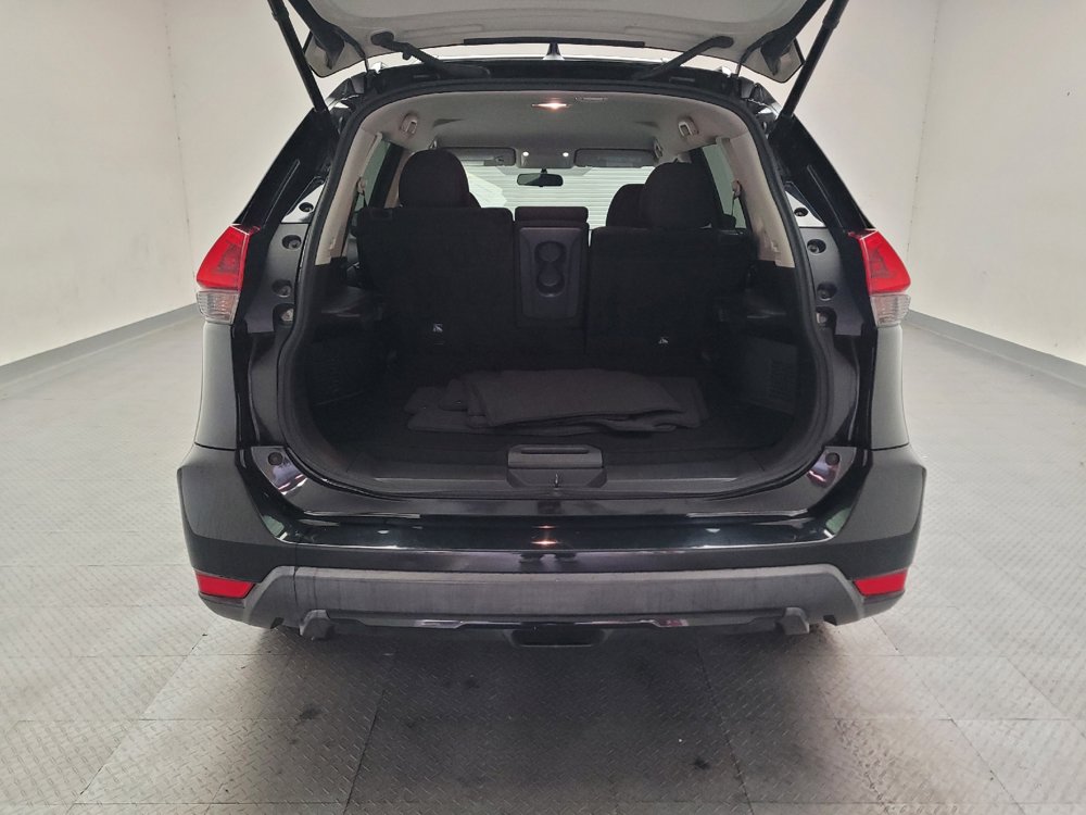 Used 2018 Nissan Rogue SV FWD image 29