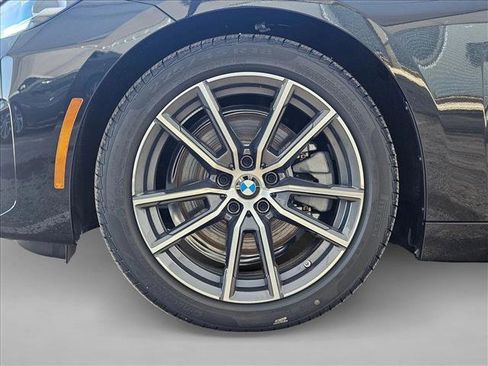 Used 2026 BMW 230i Coupe w/ Convenience Package image 9