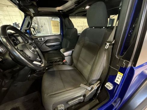 Used 2018 Jeep Wrangler Sport AWD/4WD image 11