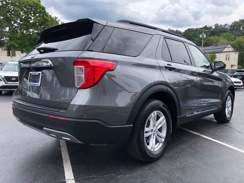 Used 2023 Ford Explorer XLT w/ Equipment Group 202A AWD/4WD image 6