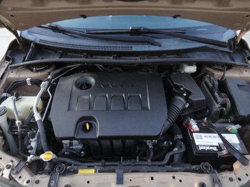 Used 2013 Toyota Corolla LE image 20