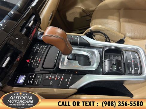 Used 2012 Porsche Cayenne AWD/4WD image 25