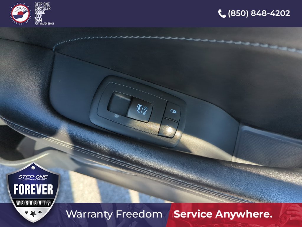 Used 2018 Dodge Challenger R/T Scat Pack RWD image 22