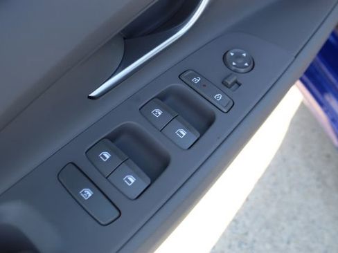 New 2026 Hyundai Elantra Sport FWD image 9