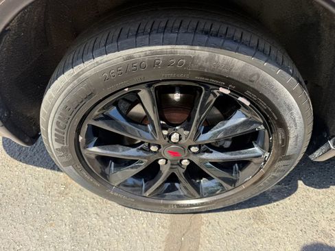 Used 2018 Dodge Durango R/T w/ Technology Group AWD/4WD image 61