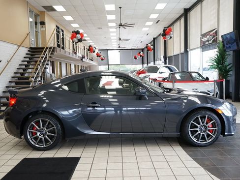 Used 2017 Subaru BRZ Limited w/ Performance Package image 16