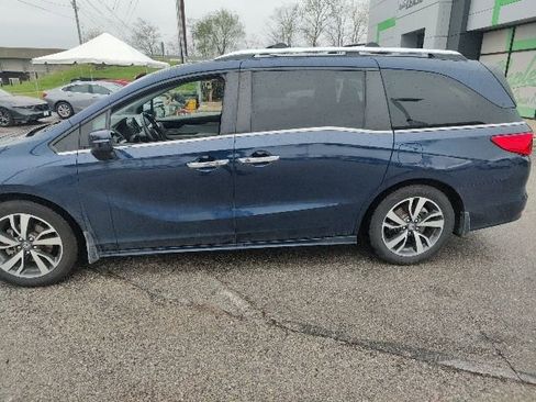 Used 2022 Honda Odyssey Touring image 3