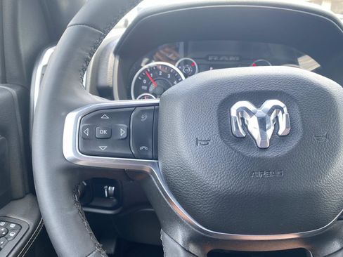 Used 2025 RAM 2500 Big Horn AWD/4WD image 33
