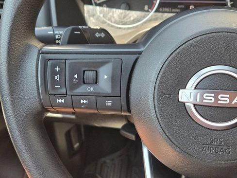 Used 2024 Nissan Rogue S AWD/4WD image 22