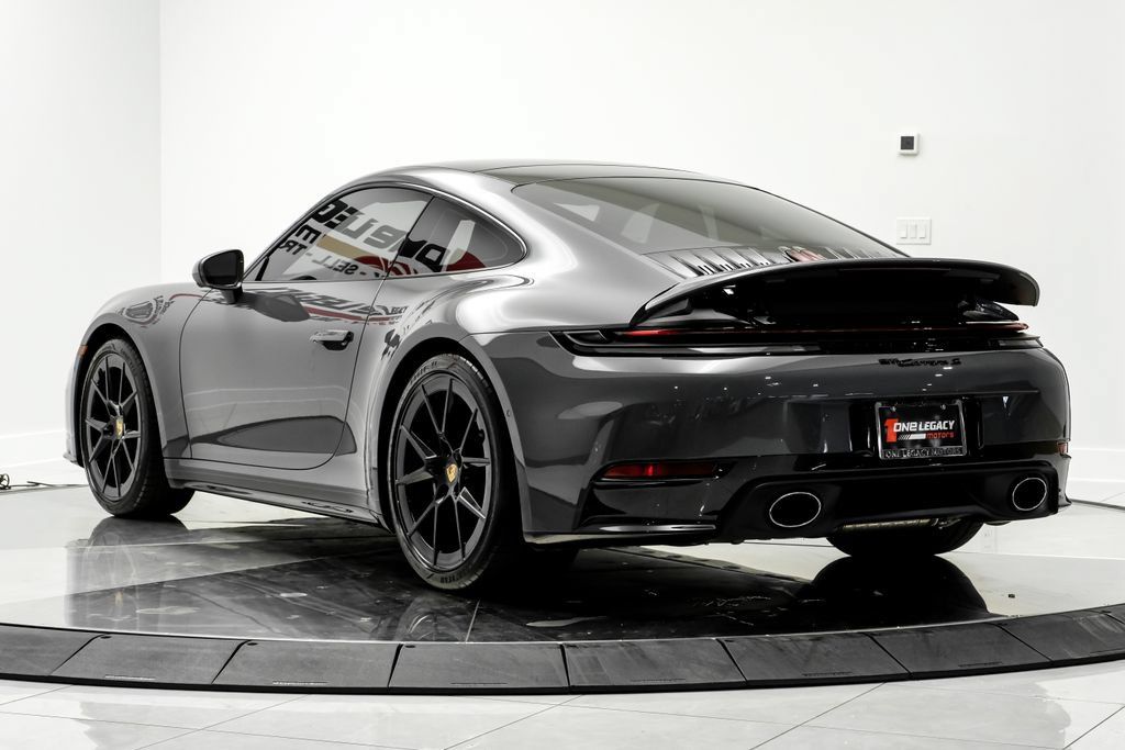 Used 2025 Porsche 911 Carrera S RWD image 12