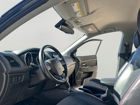 Used 2024 Mitsubishi Outlander Sport ES image 9