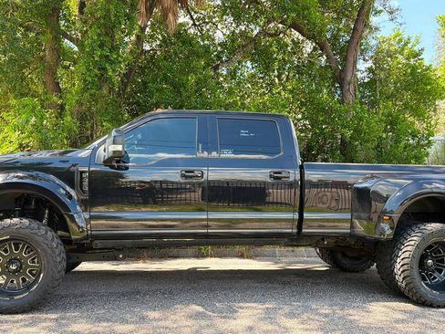 Used 2019 Ford F450 Platinum AWD/4WD image 2