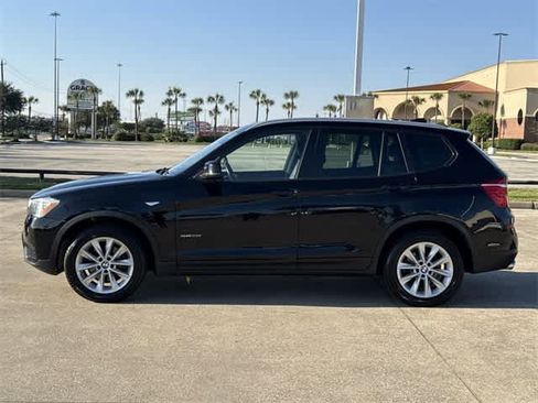 Used 2017 BMW X3 sDrive28i image 2