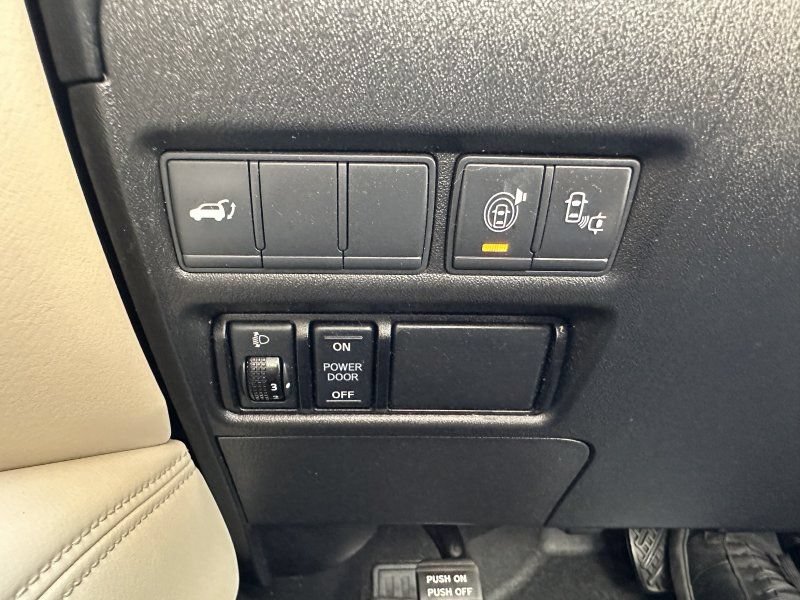 Used 2017 Nissan Armada Platinum w/ Captain Seat Package AWD/4WD image 23