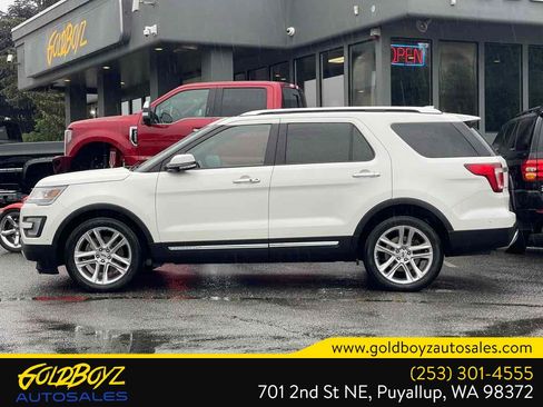 Used 2017 Ford Explorer Limited w/ Equipment Group 301A AWD/4WD image 7