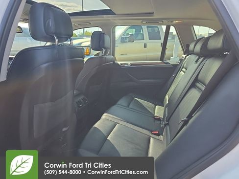 Used 2011 BMW X5 xDrive35i image 7