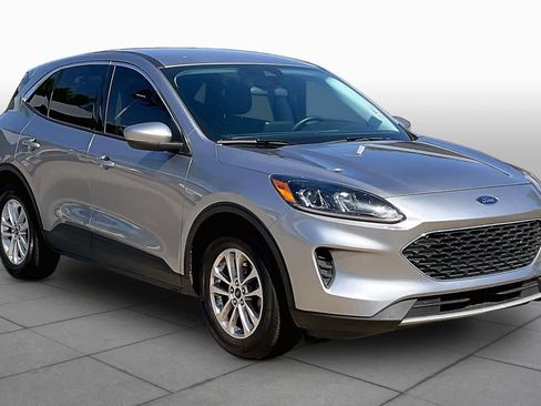Used 2021 Ford Escape SE w/ Convenience Package FWD image 3