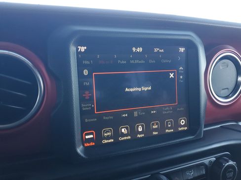 Used 2023 Jeep Gladiator Rubicon w/ LED Lighting Group image 14