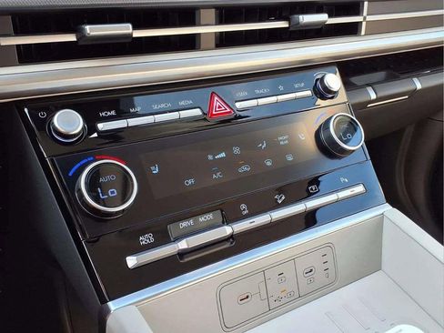 New 2026 Hyundai Santa Fe SEL FWD image 13