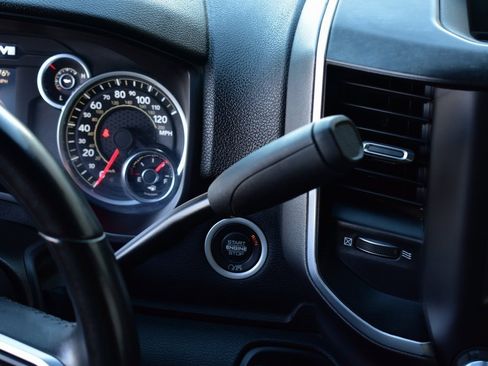 Used 2024 RAM 2500 Big Horn image 44