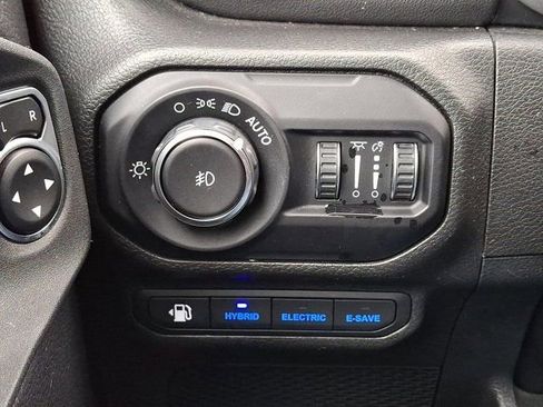 Certified 2022 Jeep Wrangler Unlimited Sahara w/ Cold Weather Group image 30