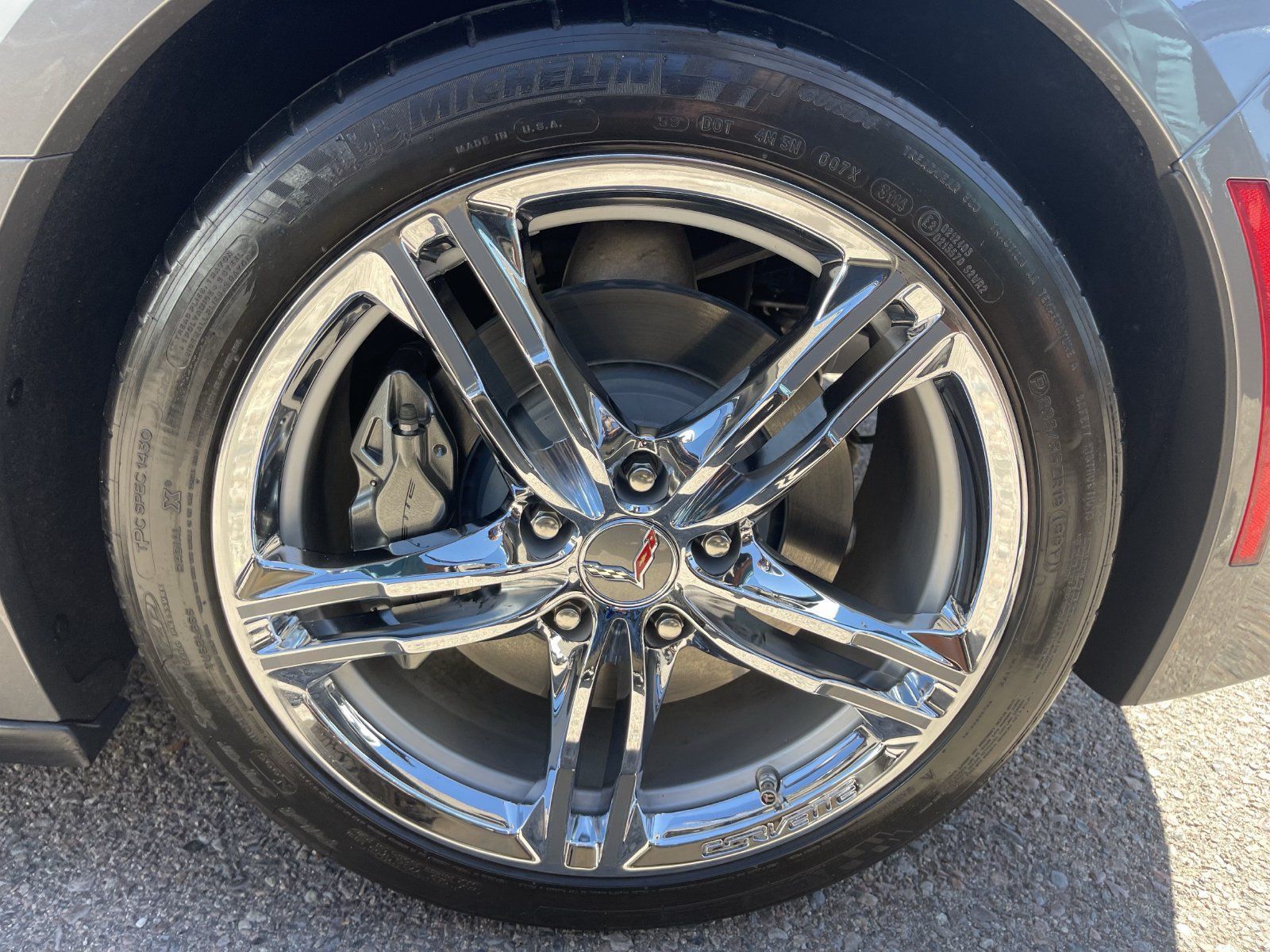Used 2015 Chevrolet Corvette Stingray Coupe RWD image 4
