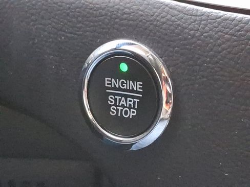 Used 2020 Ford Edge SEL w/ Convenience Package image 23