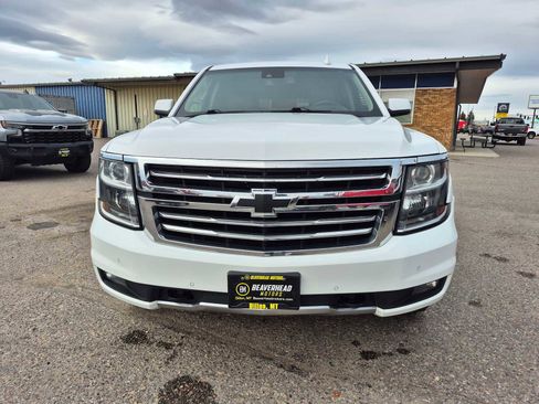Used 2020 Chevrolet Suburban LT image 13