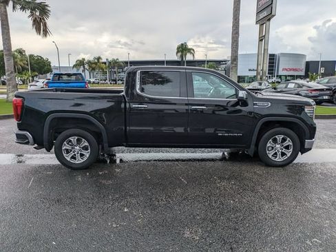 Used 2022 GMC Sierra 1500 SLT RWD image 3