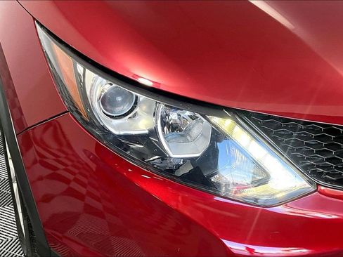 Used 2019 Nissan Rogue Sport SV w/ Technology Package FWD image 27