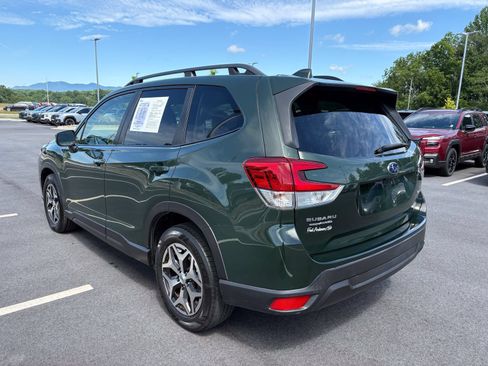 Used 2023 Subaru Forester Premium AWD/4WD image 5