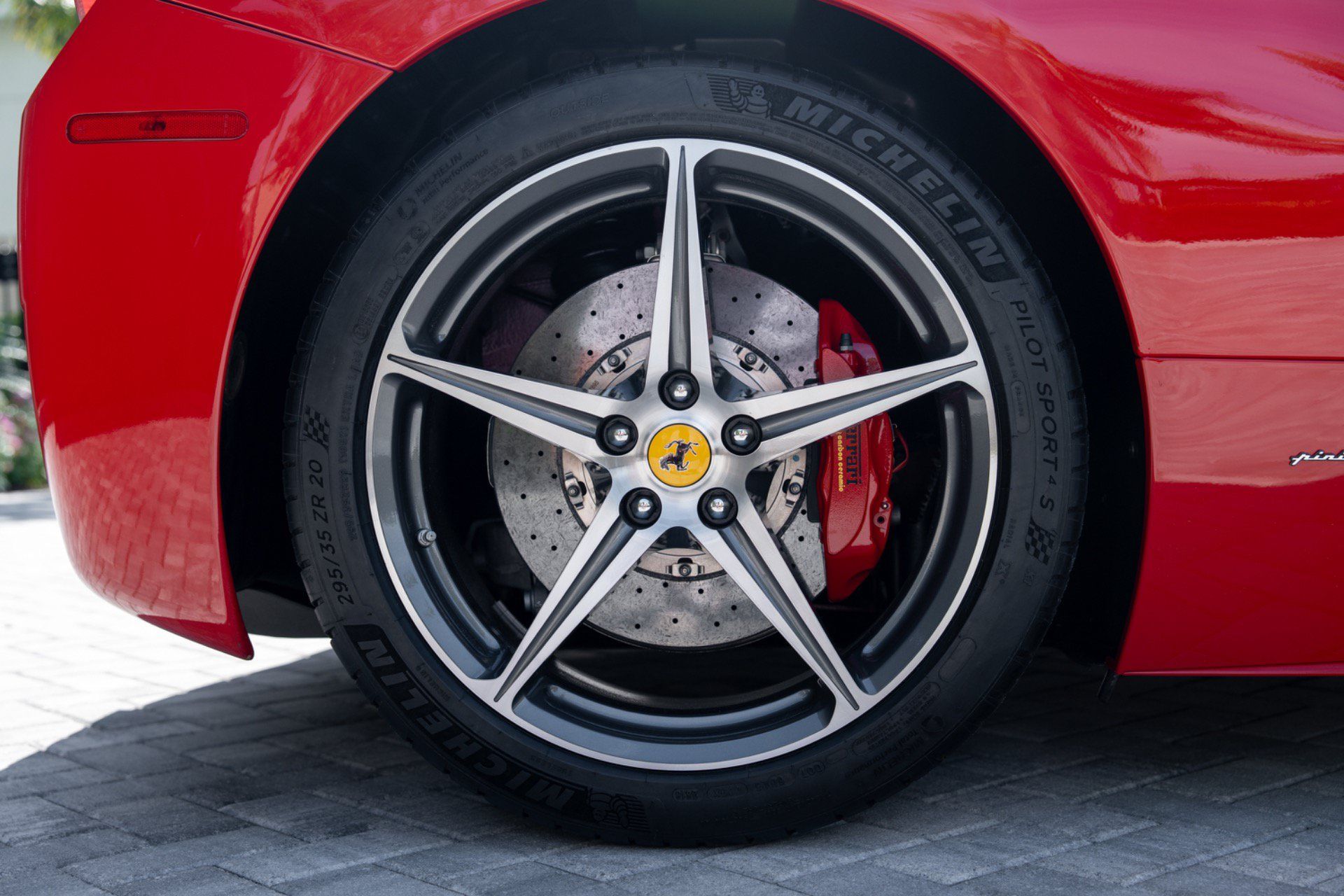 Used 2013 Ferrari 458 Spider RWD image 15