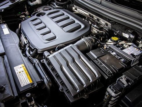 New 2026 Volkswagen Tiguan SE image 24