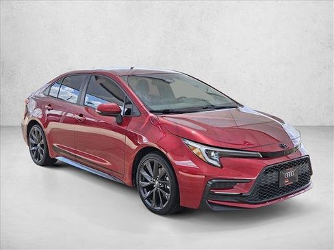 Used 2024 Toyota Corolla SE FWD image 3