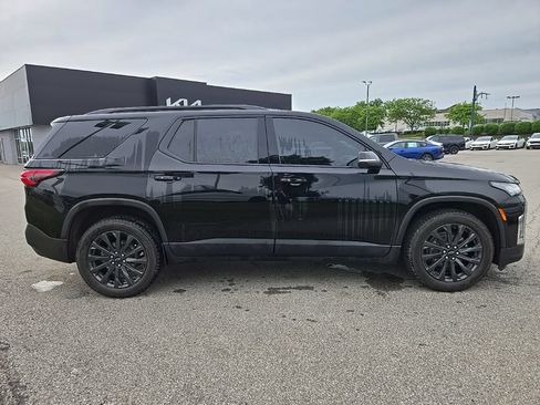 Used 2023 Chevrolet Traverse RS AWD/4WD image 2
