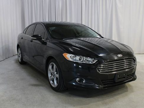 Used 2014 Ford Fusion SE w/ Equipment Group 201A image 34