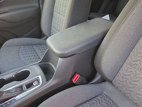 Certified 2024 Chevrolet Equinox LT w/ LPO, Floor Liner Package FWD image 23