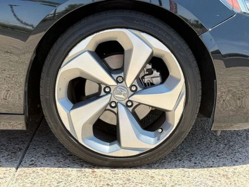 Used 2018 Honda Accord Touring image 51