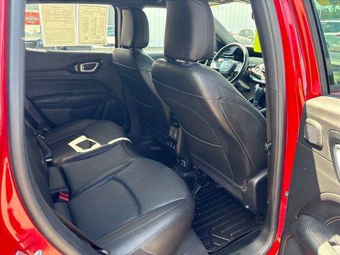 Used 2022 Jeep Compass Limited w/ (RED) Package AWD/4WD image 17