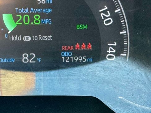 Used 2021 Toyota RAV4 Limited w/ Limited Grade Weather Package AWD/4WD image 28